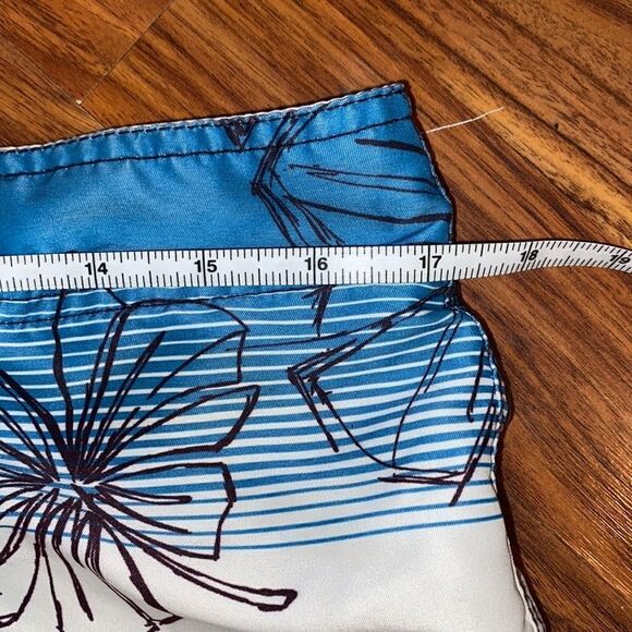 4 for $50 🎃 Joe Boxer Swim Trunks Floral Brown, White, & Blue - Picture 8 of 9